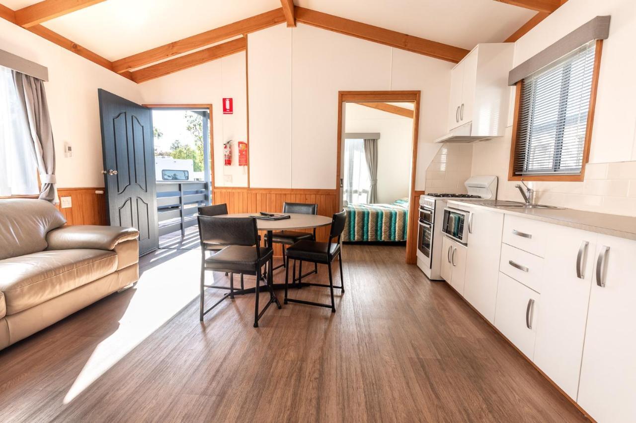 Barwon River Holiday Park Geelong Bagian luar foto